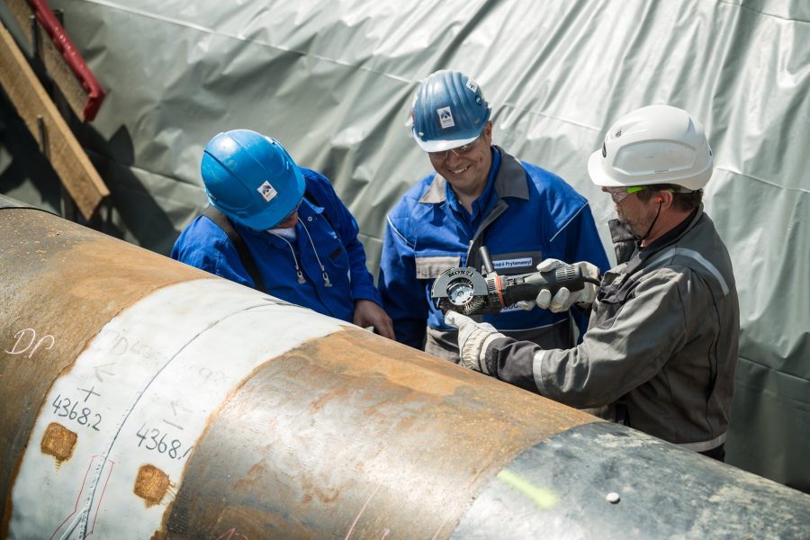 Augel-2017-033-Monti, Beinhausen