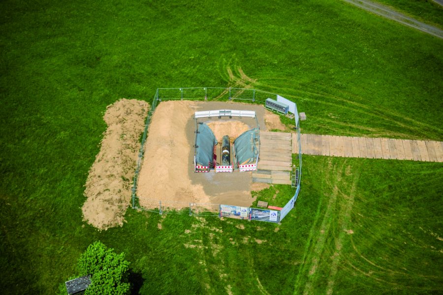 Augel-2017-047-Monti, Beinhausen